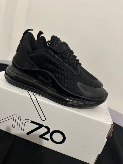 Tenis Air Max 720